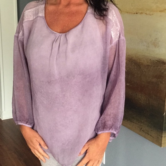 Elegant blouse - Picture 2 of 8